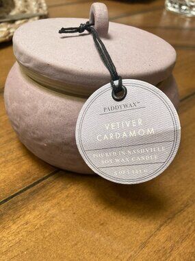 NWT PADDYWAX CANDLE VETIVER CARDAMOM SIZE 5 OZ